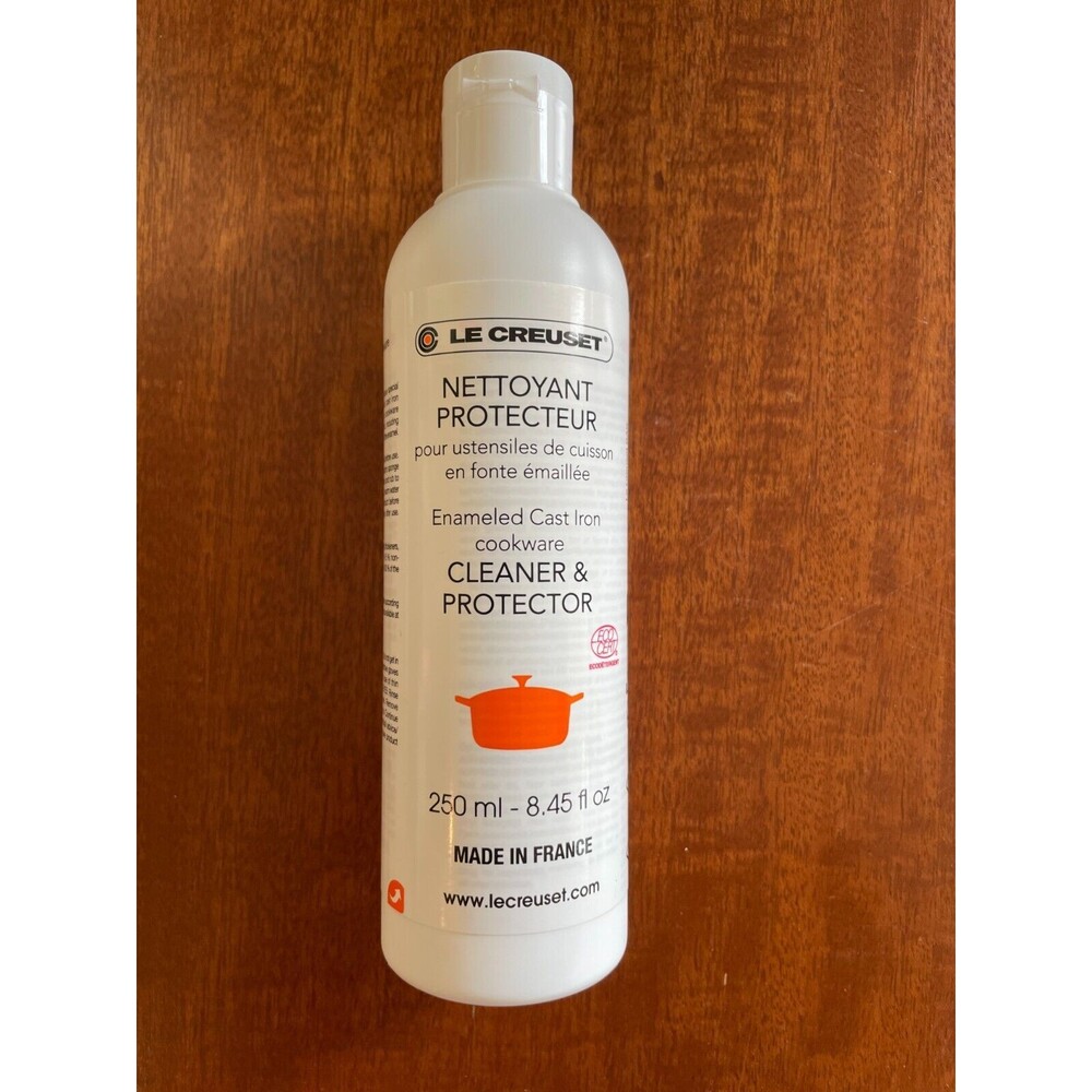 Le Creuset 8.5oz Cast Iron Cookware Cleaner NEW